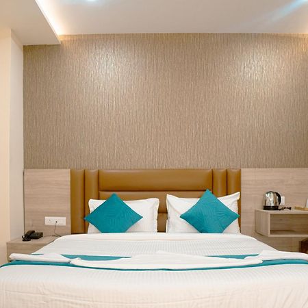 Hotel Ananda Kashi Bénarès Extérieur photo